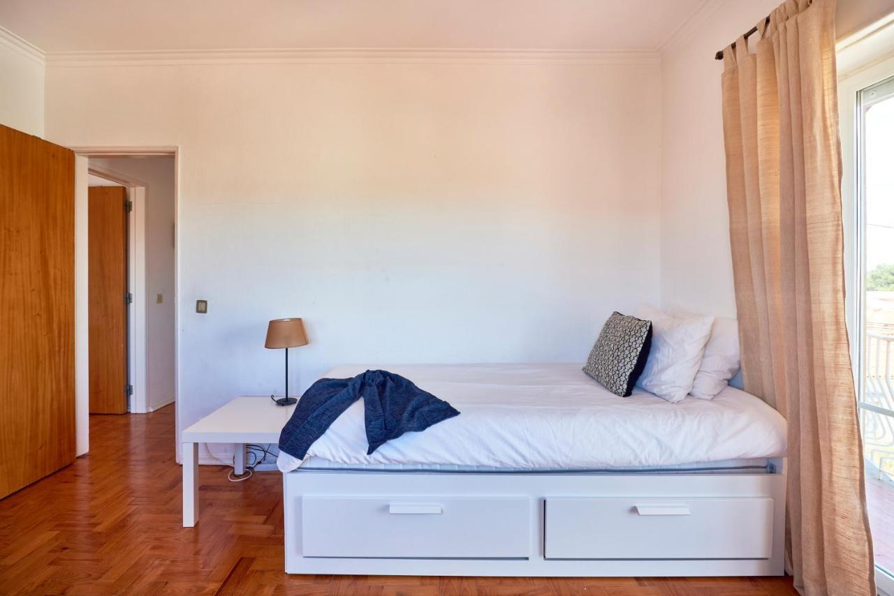Bright Apartment With Garden In كاسكايس المظهر الخارجي الصورة